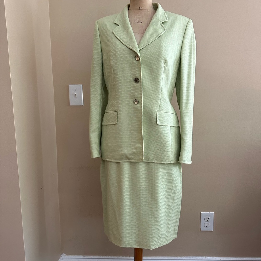 VINTAGE ESCADA 100% CASHMERE GREEN SKIRT SUIT